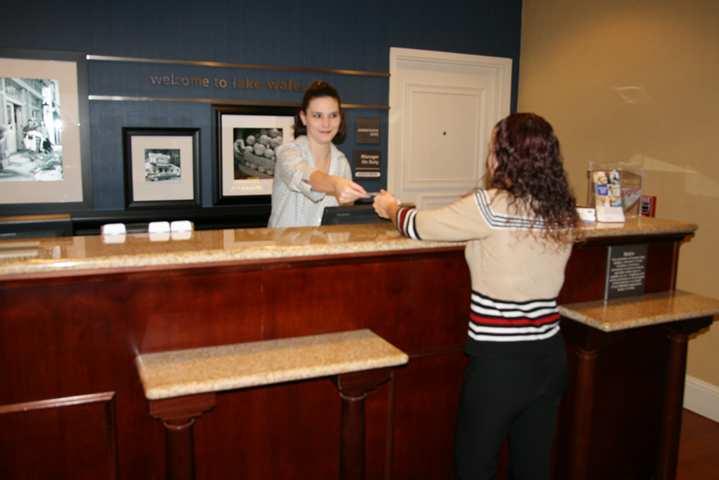 Hampton Inn & Suites Lake Wales Interieur foto
